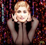 AC16.-Portrait-Julie-Gayet-Rétro.jpg
